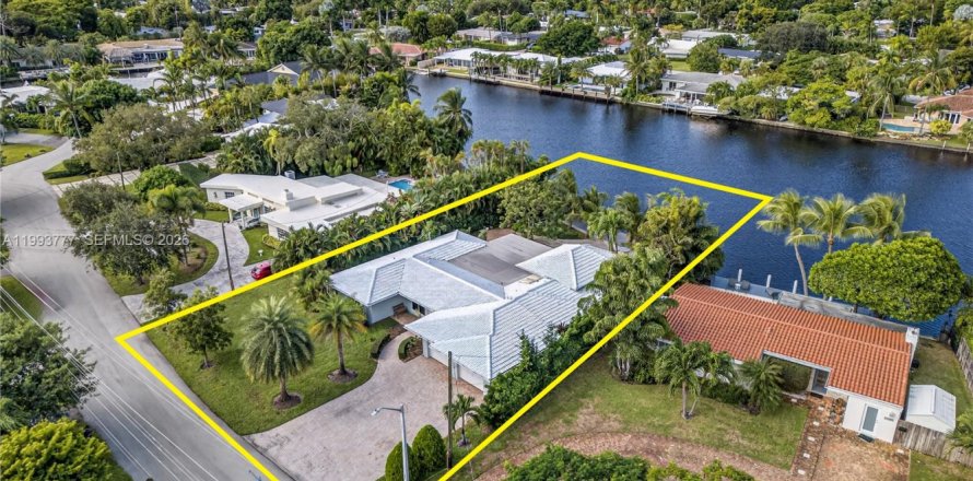 Villa ou maison à Fort Lauderdale, Floride 4 chambres, 214.33 m2 № 2055604