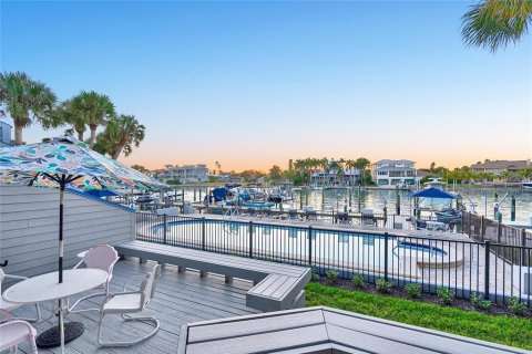 Copropriété à louer à Tierra Verde, Floride: 2 chambres, 146.79 m2 № 2266709 - photo 2