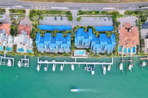 Copropriété à louer à Tierra Verde, Floride: 2 chambres, 146.79 m2 № 2266709 - photo 3