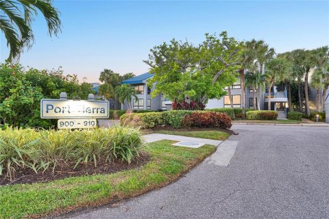 Copropriété à louer à Tierra Verde, Floride: 2 chambres, 146.79 m2 № 2266709 - photo 24