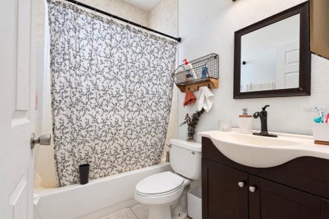 Villa ou maison à vendre à Davenport, Floride: 4 chambres, 178.28 m2 № 2430302 - photo 21