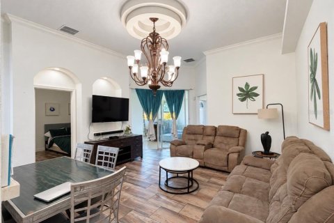 Villa ou maison à vendre à Davenport, Floride: 4 chambres, 178.28 m2 № 2430302 - photo 5
