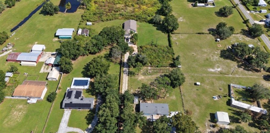 Villa ou maison à Davenport, Floride 4 chambres, 178.28 m2 № 2430302