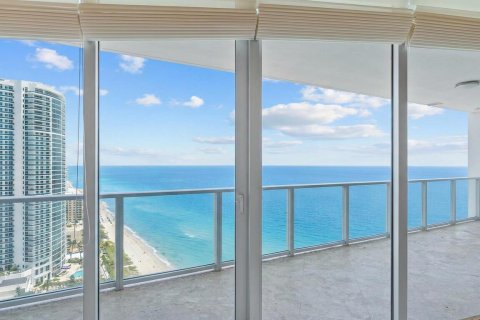 Condominio en venta en Hollywood, Florida, 3 dormitorios, 244.05 m2 № 2191111 - foto 13