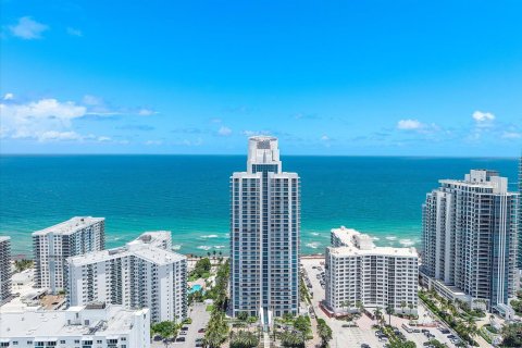 Condominio en venta en Hollywood, Florida, 3 dormitorios, 244.05 m2 № 2191111 - foto 5