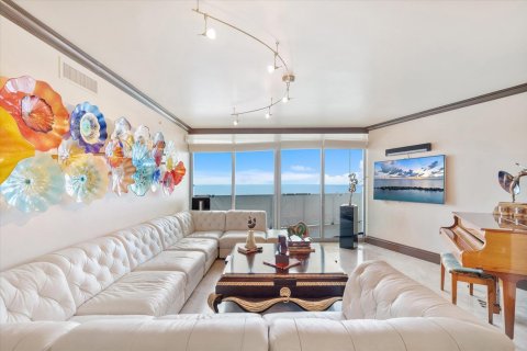 Condominio en venta en Hollywood, Florida, 3 dormitorios, 244.05 m2 № 2191111 - foto 11