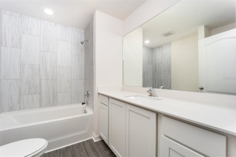 House in Lake Alfred, Florida 2 bedrooms, 106.56 sq.m. № 1813730 - photo 11
