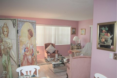 Купить кондоминиум в Уэст-Палм-Бич, Флорида 1 спальня, 65.22м2, № 1957719 - фото 7