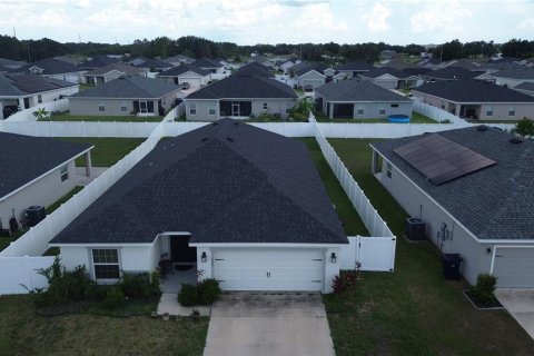 House in Polk City, Florida 3 bedrooms, 186.18 sq.m. № 1840598 - photo 2