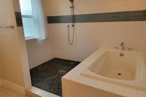 Townhouse in Orlando, Florida 3 bedrooms, 180.69 sq.m. № 2091735 - photo 16