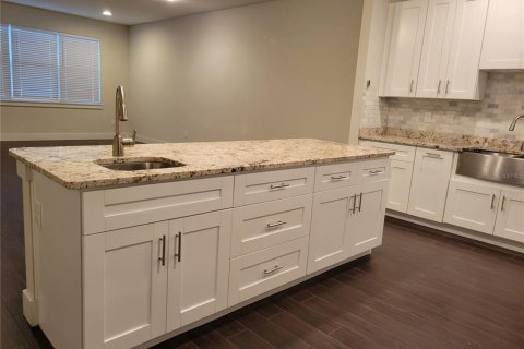 Townhouse in Orlando, Florida 3 bedrooms, 180.69 sq.m. № 2091735 - photo 5
