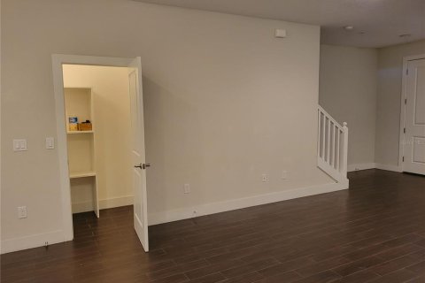 Townhouse in Orlando, Florida 3 bedrooms, 180.69 sq.m. № 2091735 - photo 13