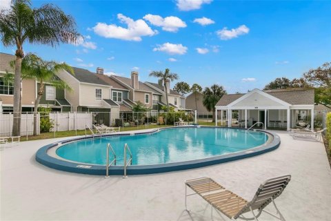 Townhouse in Largo, Florida 2 bedrooms, 107.86 sq.m. № 1795933 - photo 14