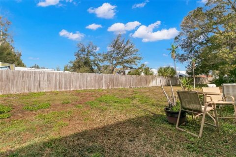 Townhouse in Largo, Florida 2 bedrooms, 107.86 sq.m. № 1795933 - photo 10