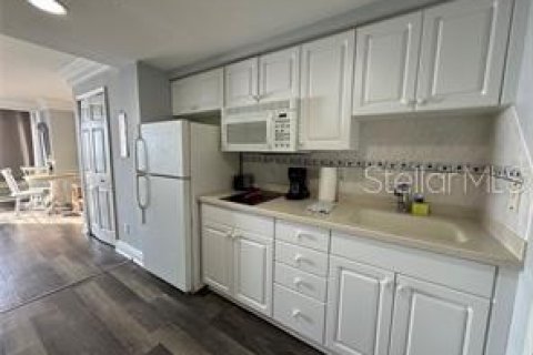 Apartamento en alquiler en Daytona Beach, Florida, 1 dormitorio, 31.49 m2 № 1656742 - foto 4