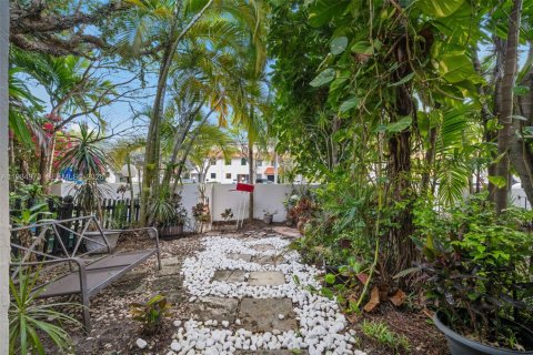 Condo in Miami Shores, Florida, 3 bedrooms № 2046815 - photo 6