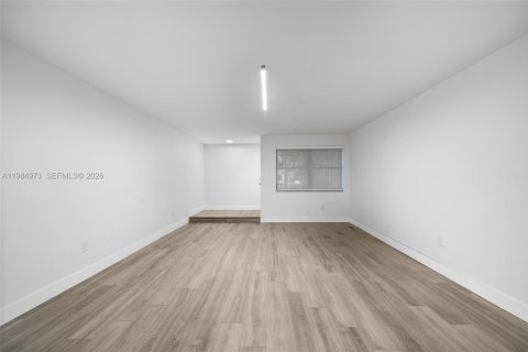 Condo in Miami Shores, Florida, 3 bedrooms № 2046815 - photo 10