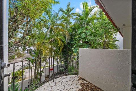 Condo in Miami Shores, Florida, 3 bedrooms № 2046815 - photo 28