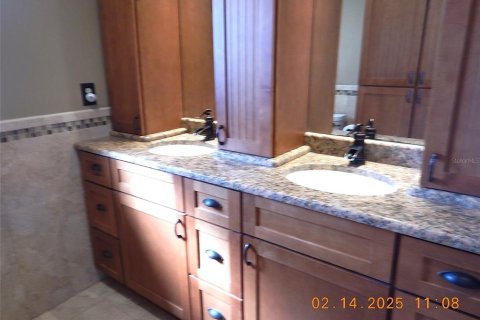 House in High Springs, Florida 4 bedrooms, 231.05 sq.m. № 1718230 - photo 26