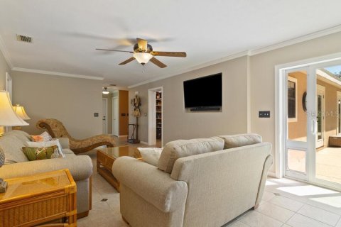 House in High Springs, Florida 4 bedrooms, 231.05 sq.m. № 1718230 - photo 11