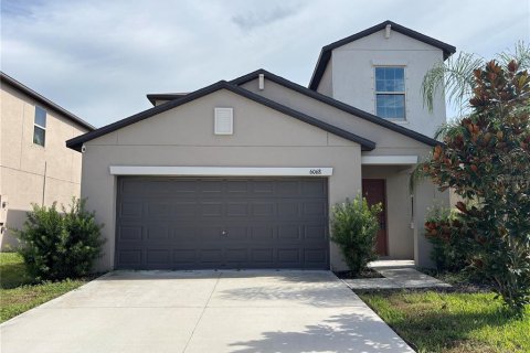 House in New Port Richey, Florida 5 bedrooms, 221.94 sq.m. № 1910653 - photo 1