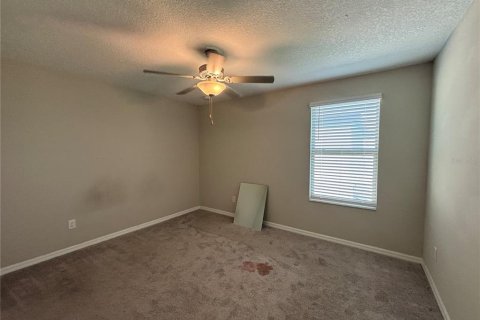 House in New Port Richey, Florida 5 bedrooms, 221.94 sq.m. № 1910653 - photo 27