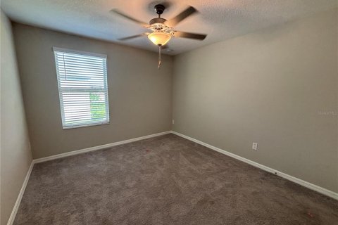 House in New Port Richey, Florida 5 bedrooms, 221.94 sq.m. № 1910653 - photo 29