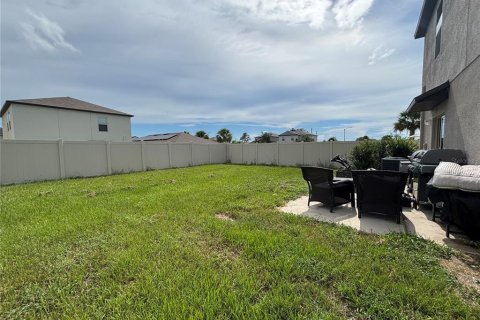 House in New Port Richey, Florida 5 bedrooms, 221.94 sq.m. № 1910653 - photo 13