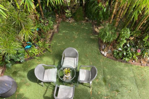 Copropriété à louer à Miami, Floride: 2 chambres № 1881940 - photo 7