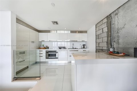 Купить кондоминиум в Майами, Флорида 1 спальня, 95.69м2, № 1958651 - фото 8
