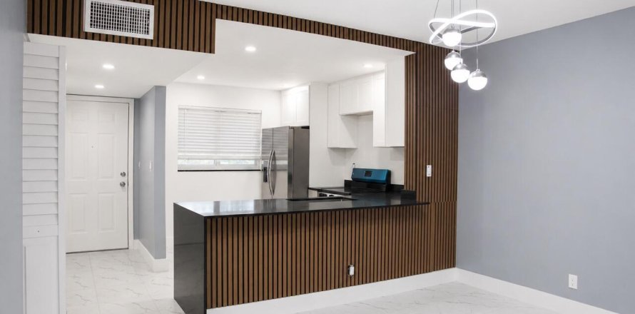 Condominio en Sunrise, Florida, 1 dormitorio № 2245010