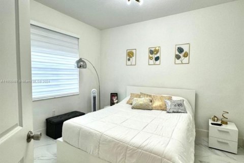 Adosado en venta en Homestead, Florida, 3 dormitorios, 160.07 m2 № 1980560 - foto 7