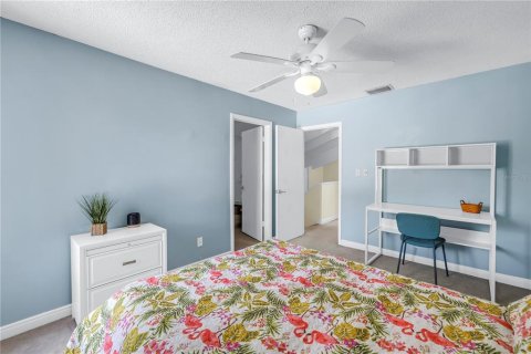 Condo in Tampa, Florida, 2 bedrooms  № 1791523 - photo 17