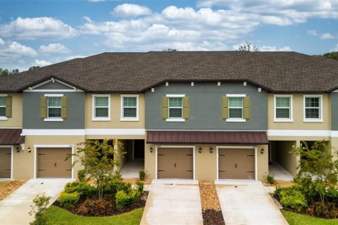 Adosado en alquiler en Land O' Lakes, Florida, 3 dormitorios, 154.78 m2 № 1904143 - foto 1