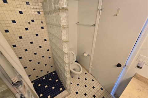 Condominio en venta en Orlando, Florida, 2 dormitorios, 119.38 m2 № 1813596 - foto 23