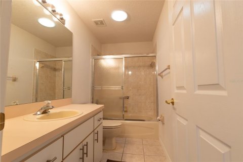 Villa ou maison à vendre à New Port Richey, Floride: 2 chambres, 140.28 m2 № 2206806 - photo 12