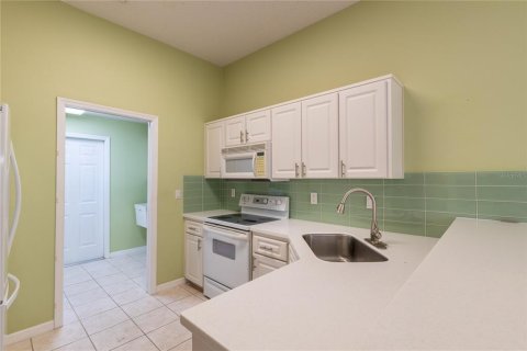 Villa ou maison à vendre à New Port Richey, Floride: 2 chambres, 140.28 m2 № 2206806 - photo 18