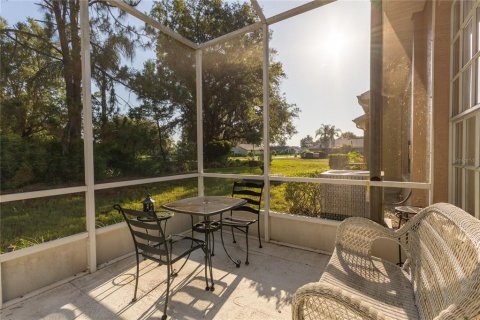 Villa ou maison à vendre à New Port Richey, Floride: 2 chambres, 140.28 m2 № 2206806 - photo 28