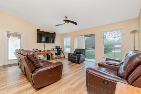 House in Davenport, Florida 3 bedrooms, 150.69 sq.m. № 1884046 - photo 8