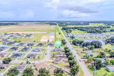 House in Davenport, Florida 3 bedrooms, 150.69 sq.m. № 1884046 - photo 2