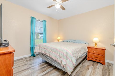 House in Davenport, Florida 3 bedrooms, 150.69 sq.m. № 1884046 - photo 13