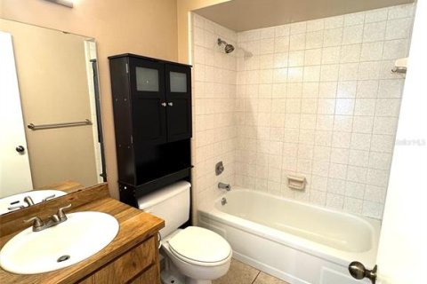 Condo in Orlando, Florida, 2 bedrooms  № 1829342 - photo 7