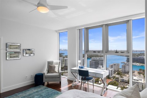 Condo in Miami Beach, Florida, 2 bedrooms  № 1934712 - photo 10
