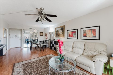 Copropriété à vendre à Hollywood, Floride: 1 chambre, 78.41 m2 № 1761847 - photo 3