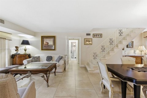 Купить виллу или дом в Плантация, Флорида 3 спальни, 191.75м2, № 1968845 - фото 9