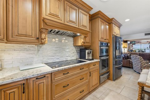 Купить виллу или дом в Плантация, Флорида 3 спальни, 191.75м2, № 1968845 - фото 24