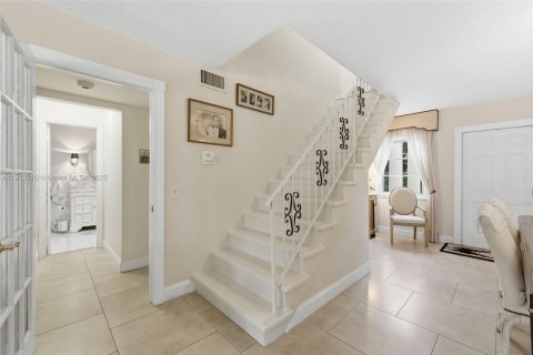 Купить виллу или дом в Плантация, Флорида 3 спальни, 191.75м2, № 1968845 - фото 8