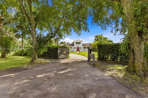 Купить виллу или дом в Плантация, Флорида 3 спальни, 191.75м2, № 1968845 - фото 2