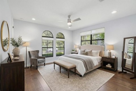 Townhouse in Saint Petersburg, Florida 3 bedrooms, 236.9 sq.m. № 2100044 - photo 7