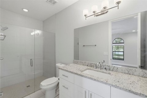 Townhouse in Saint Petersburg, Florida 3 bedrooms, 236.9 sq.m. № 2100044 - photo 10